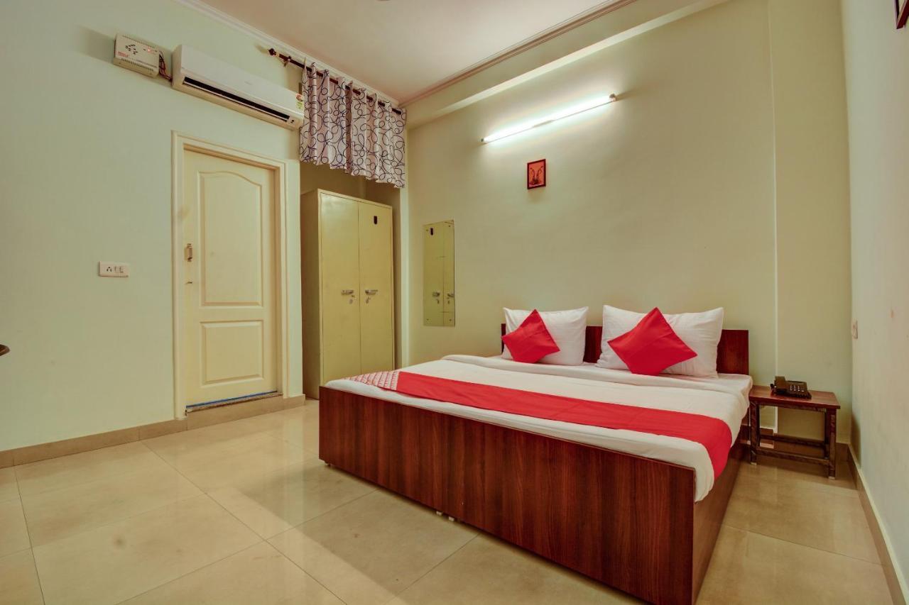 Oyo Hotel Prayag Jaipur Extérieur photo