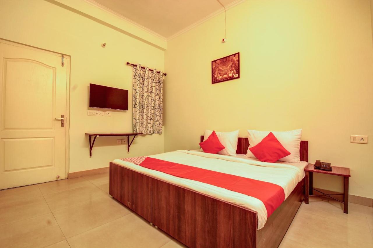 Oyo Hotel Prayag Jaipur Extérieur photo